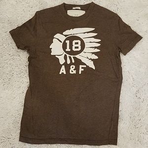 Abercrombie & Fitch tee S